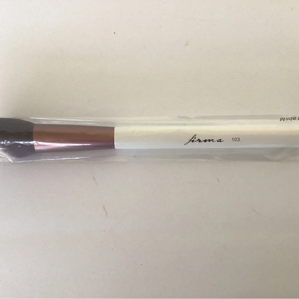 FIRMA BEAUTY ELITE CONTOUR MAKEUP BRUSH NWT